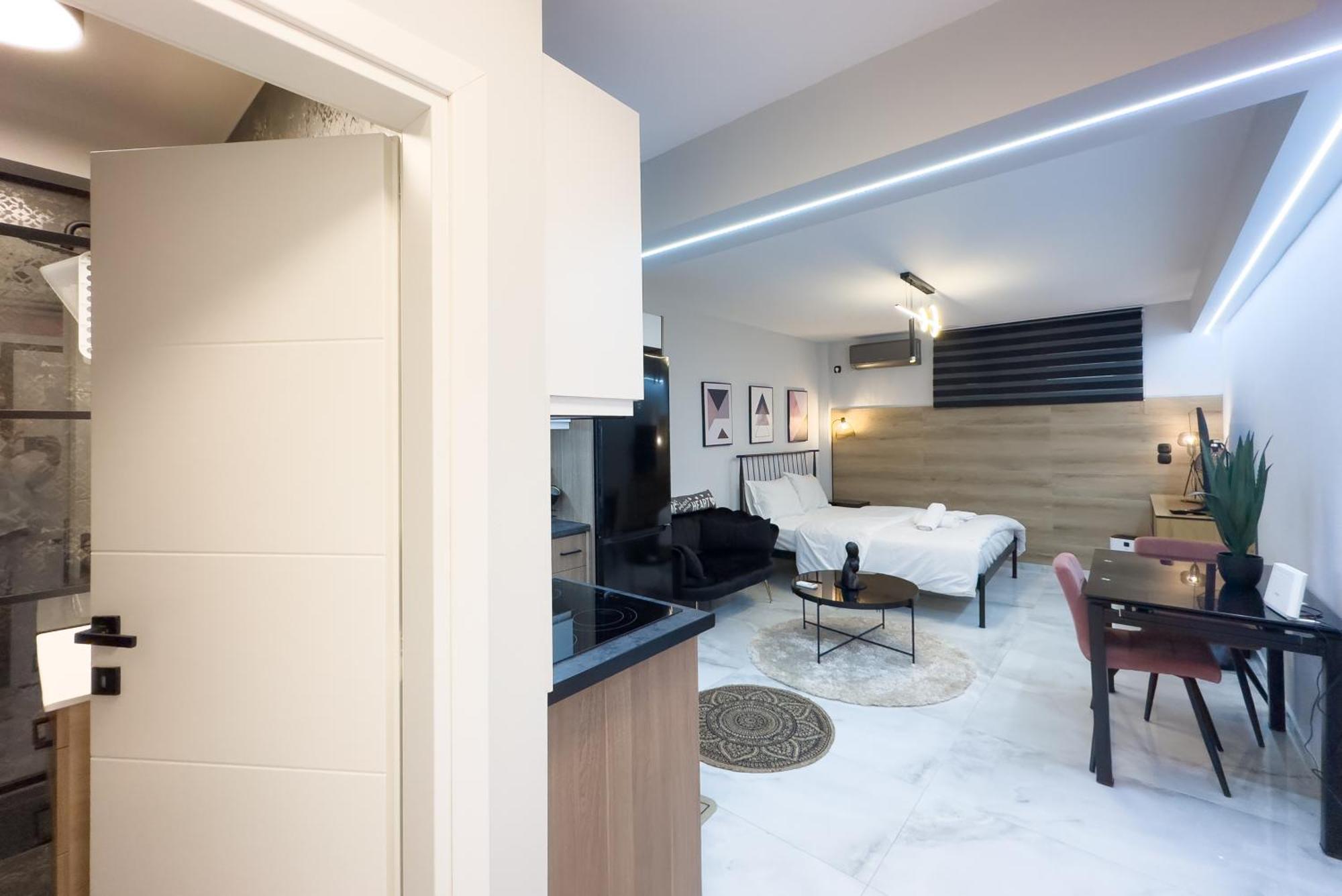 Stylish & Elegant In Pagrati * Athene