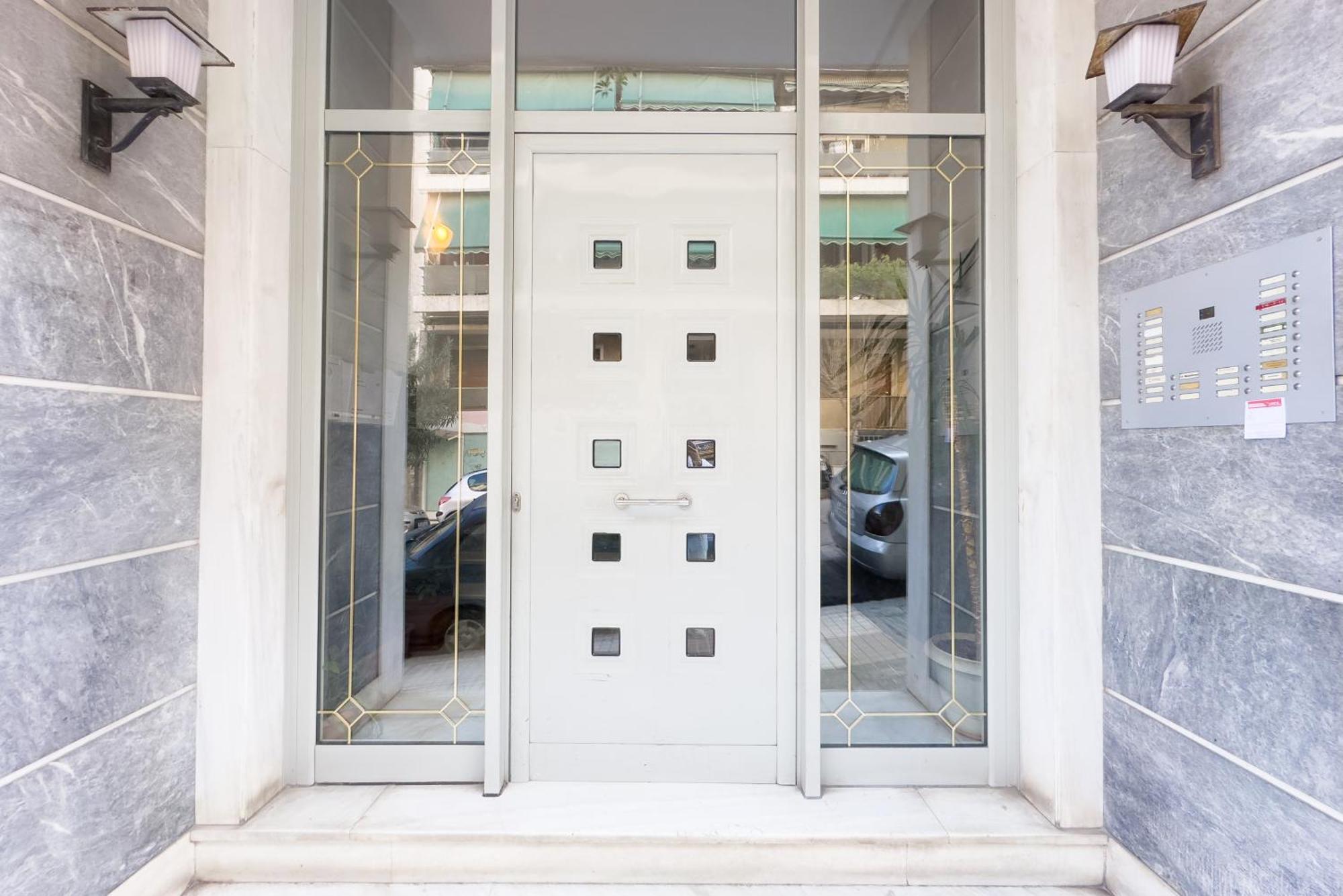 Apartament Stylish & Elegant In Pagrati *